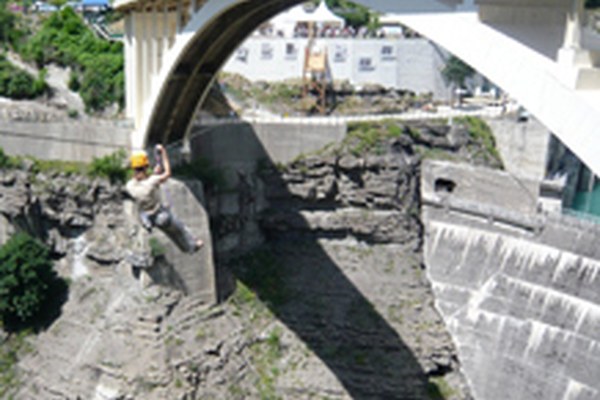 Beispielhafte Partnerschaft für Raumnutzung in Belvédère du Sautet