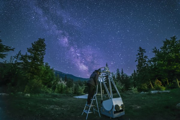 Keeping our eyes on the stars