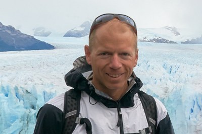 Point of view: For a cultural change in transit traffic