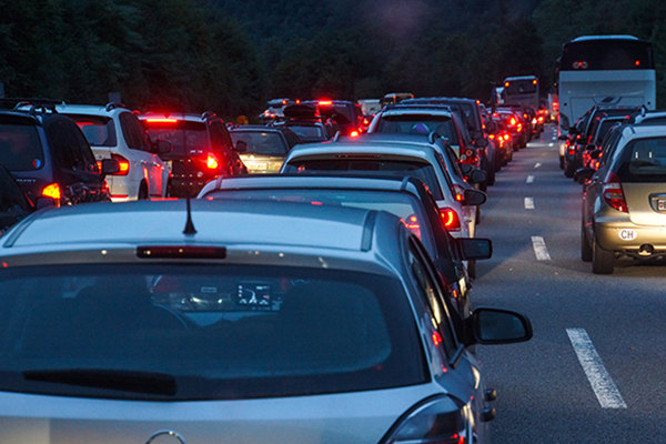 Reducing road traffic is a long distance race