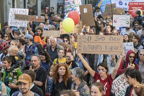Youth demonstrates for Climate- and Alpine Protection