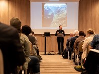 Haute tension dans les Alpes