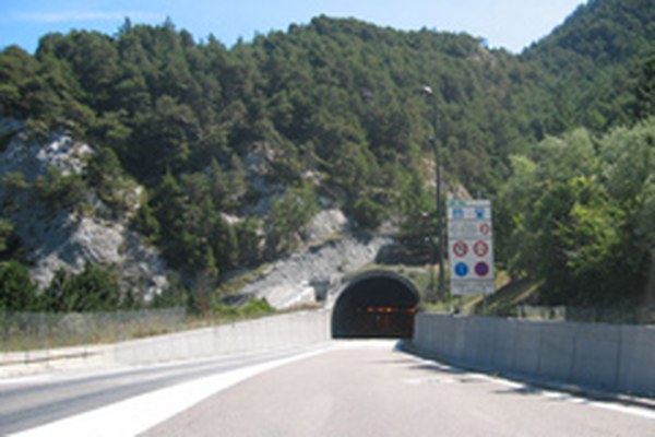 Deuxième tube au tunnel du Fréjus