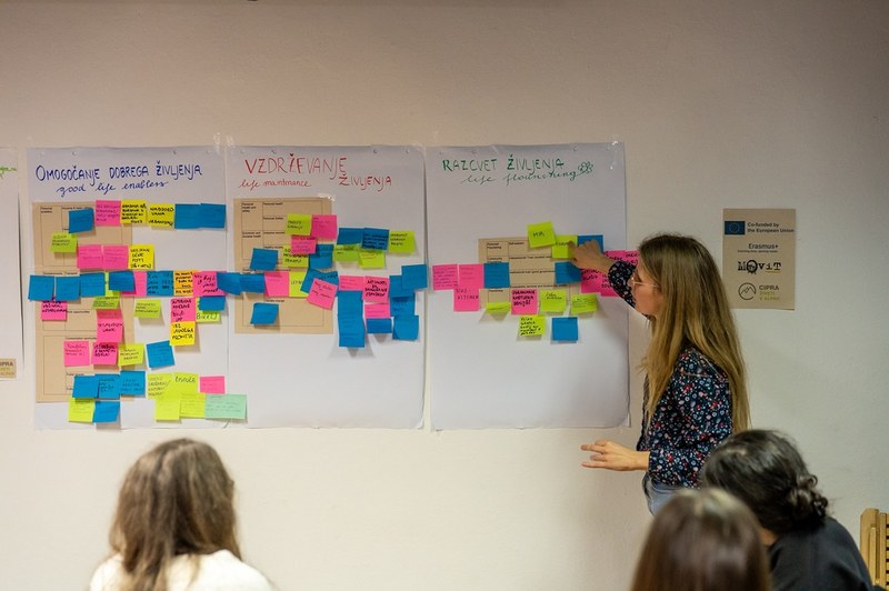 AlpineCompass c SamoKham (2).jpeg