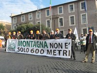30 mila persone in piazza per difendere le Comunità montane