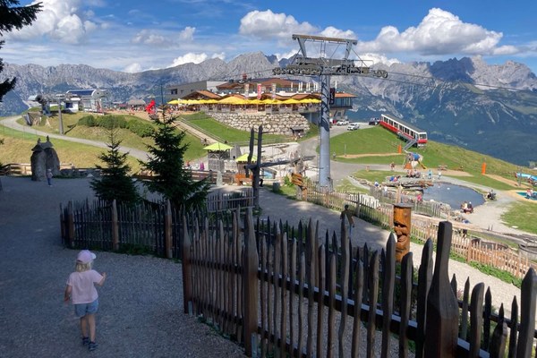 La strategia UE per il turismo deve tenere conto delle specificità dello spazio alpino