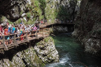 Turismo all’aria aperta come nuovo fenomeno mainstream