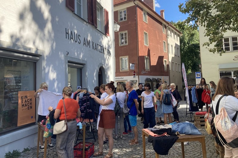 Projekt „Einfach machen (Naredi sam)“: izmenjava oblačil in delavnica o fermentaciji, jesen 2024 v Feldkirchu/A.