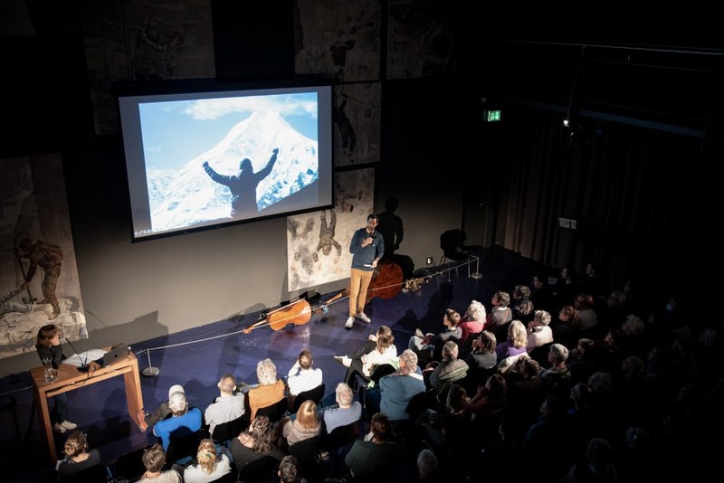 Dan gora: Osrednja tema dogodka, ki je potekal dne 11. decembra 2025 v Alpskem muzeju v Bernu/Švici, je bil zrak. © Manuel Hermann