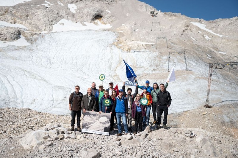 Ledeniški vrh na Zugspitze: Partnerji zavezništva zahtevajo dosledno varovanje podnebja.