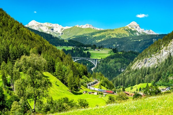 Na železnico namesto v prometne zastoje