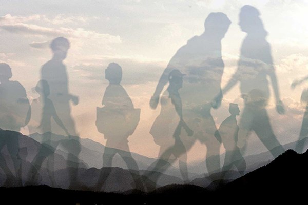 Pridi, gremo! Ostani, prihajamo!